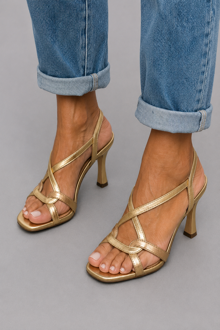 ELISABETTA | Golden Sandals Summer Charm